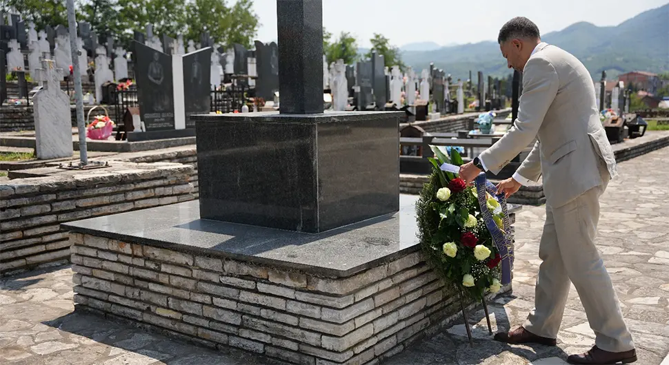 Делегација ЕУ осјетила суживот у БиХ: Је*у им мајку због одавања почасти жртвама