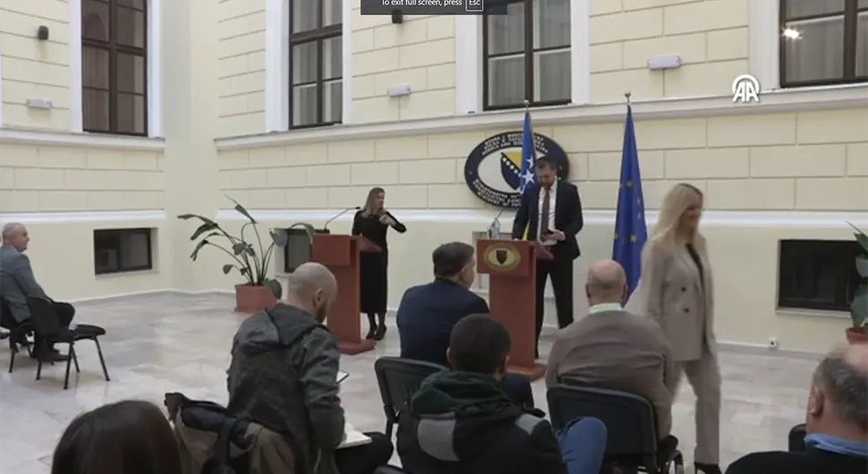 Из Сарајева пријете Српској новим санкцијама