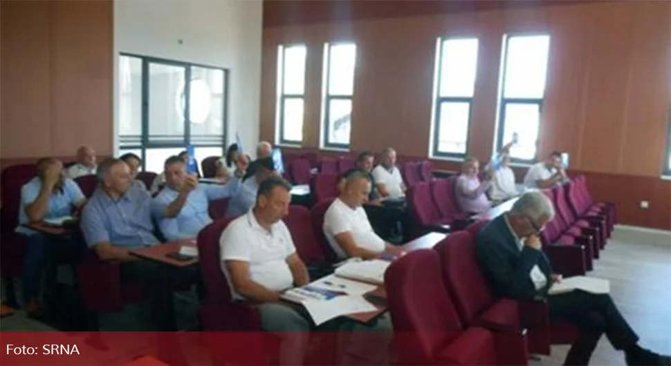 Сједница СО Братунац почела 16. маја, још није завршена