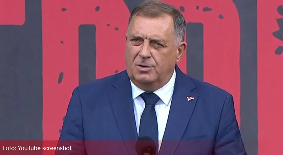 Додик: Сатлер на одласку поново клевеће Српску