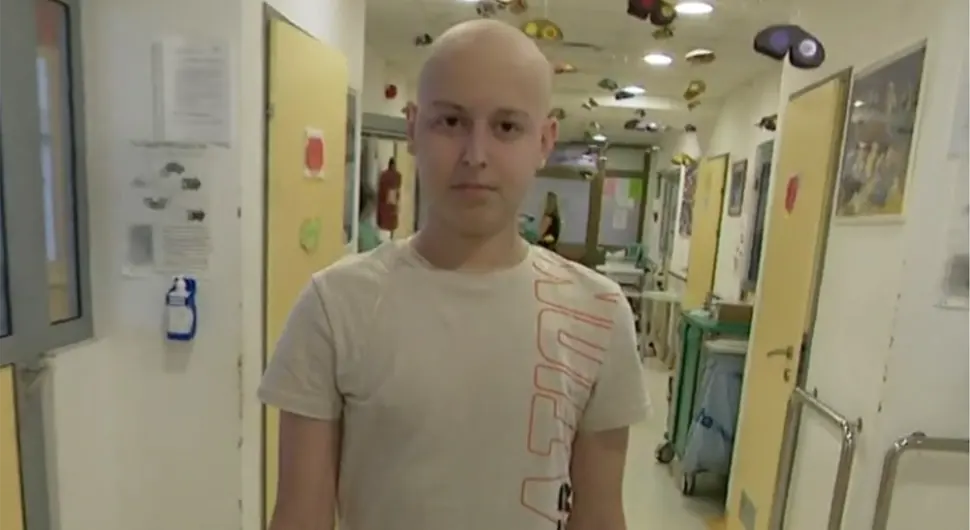 Дамиру (16) недавно преминула мајка, њему се вратила леукемија