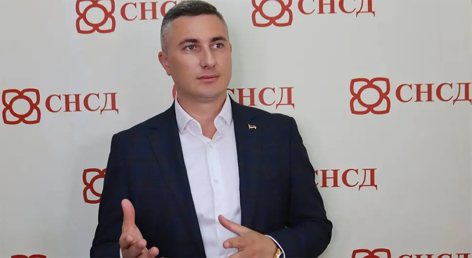 Шкипина: Бошњачки представници замајавају људе причом о унитарној БиХ, док им народ бјежи кад чује да би је они водили