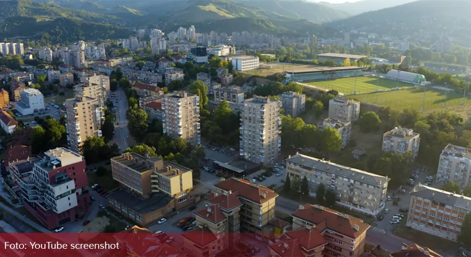 Избио пожар у ресторану брзе хране у центру Зенице