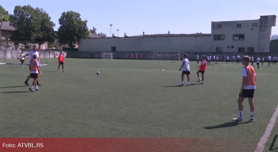 Младе наде Црвене звезде брусе форму у Бањалуци