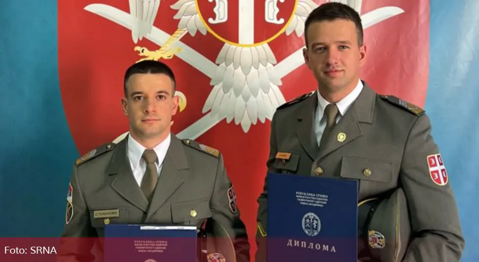 Два припадника МУП-а Српске добила чин официра на Војној академији у Београду