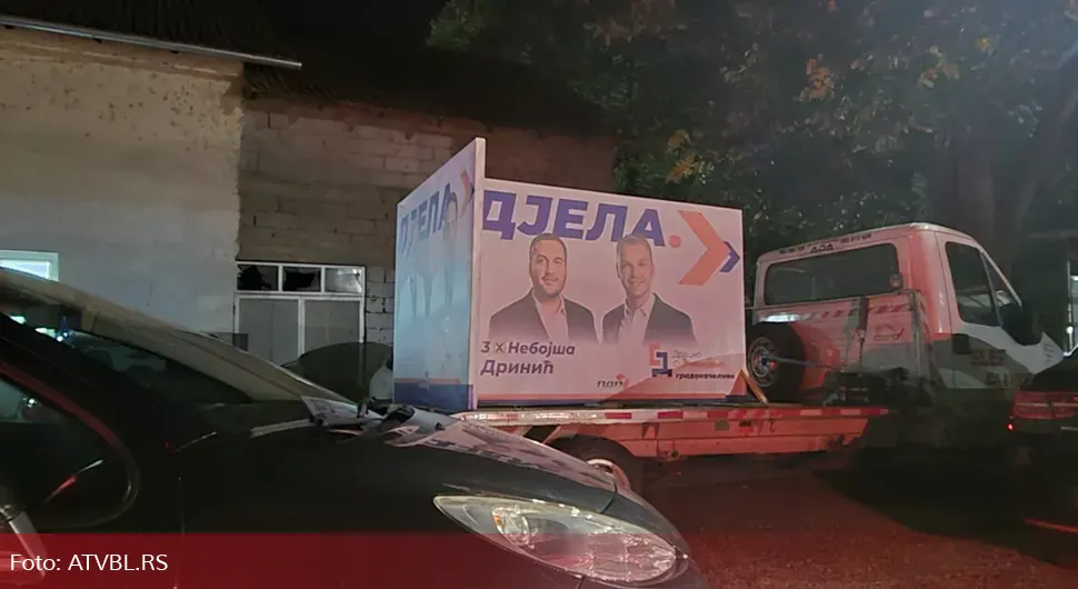 Због трибине ПДП-а блокиран саобраћај у Дебељацима, мјештани огорчени