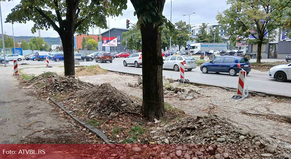 Ништа од кружног: Раскрсница код "Ауди центра" враћа се у првобитно стање