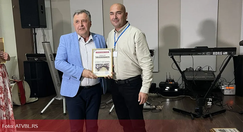 Крајишко прело у Бијељини: Доктору Лазићу уручена захвалница