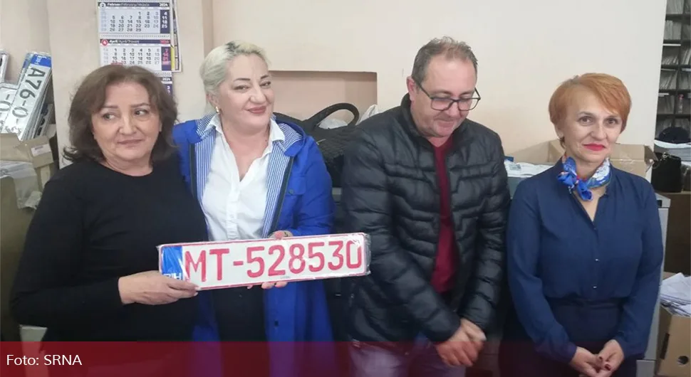 Прве преносне регистарске таблице: Ево за шта су намијењене