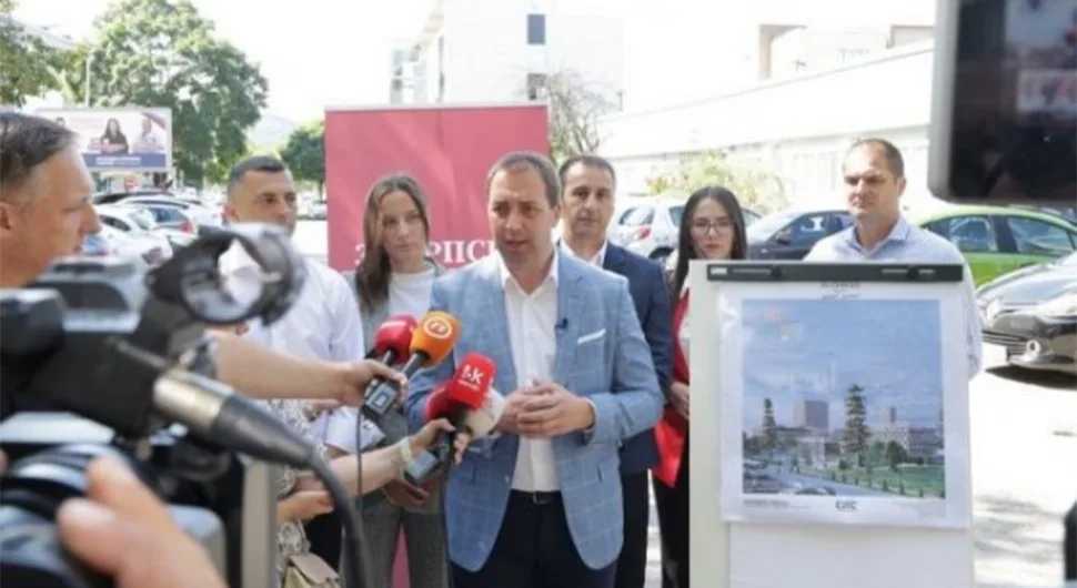 СПС има рјешење за недостатак паркинг мјеста; Селак представио пројекат јавне гараже