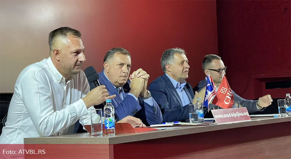 Додик: Бијељина само са Лазићем може напријед