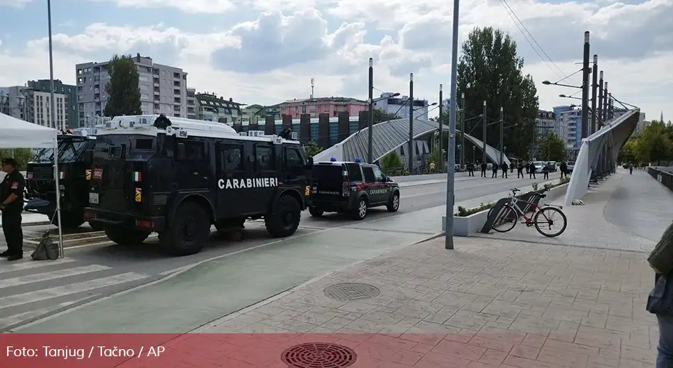 Сударили се Кфоров "хамер" и аутобус