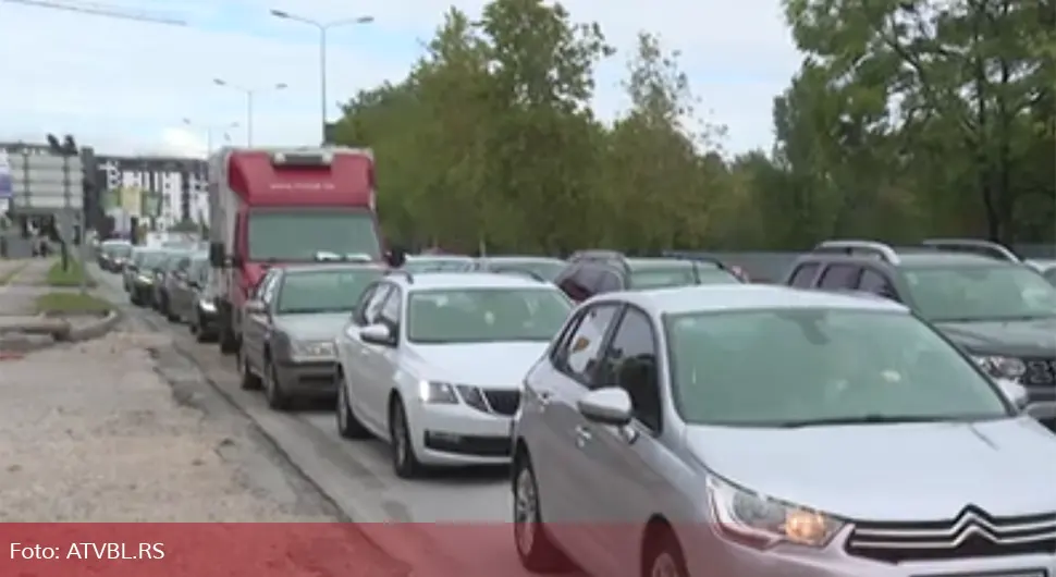 Бањалучани бијесни и огорчени због колапса у саобраћају