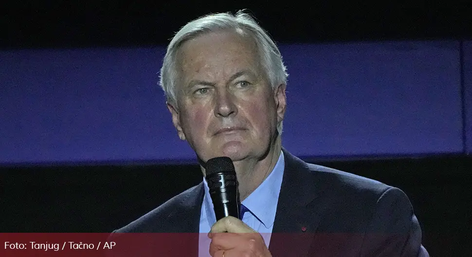 Пад у најави: Француска Влада на стакленим ногама