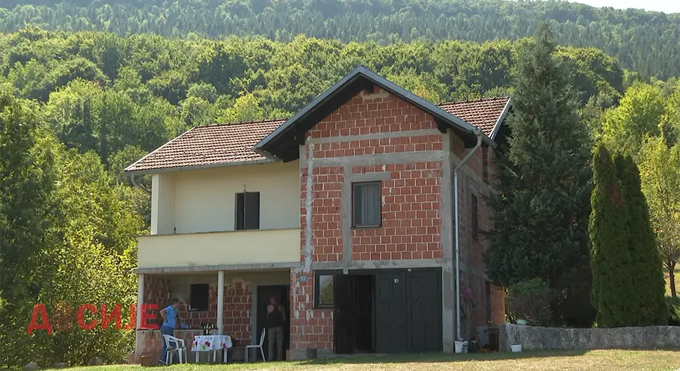 ''Досије'' открива: Како живе мјештани српских села у околини Санског Моста