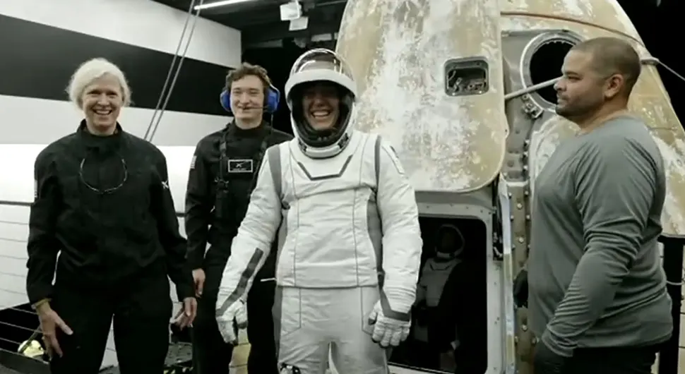 Посада мисије Space X се вратила на Земљу