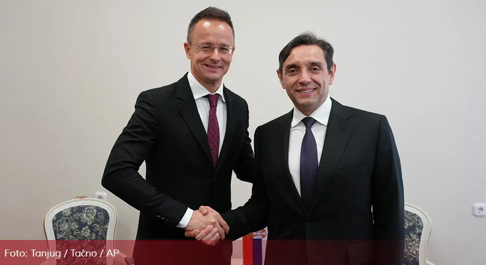 Вулин са Сијартом: Односи Србије и Мађарске никада у историји нису били бољи