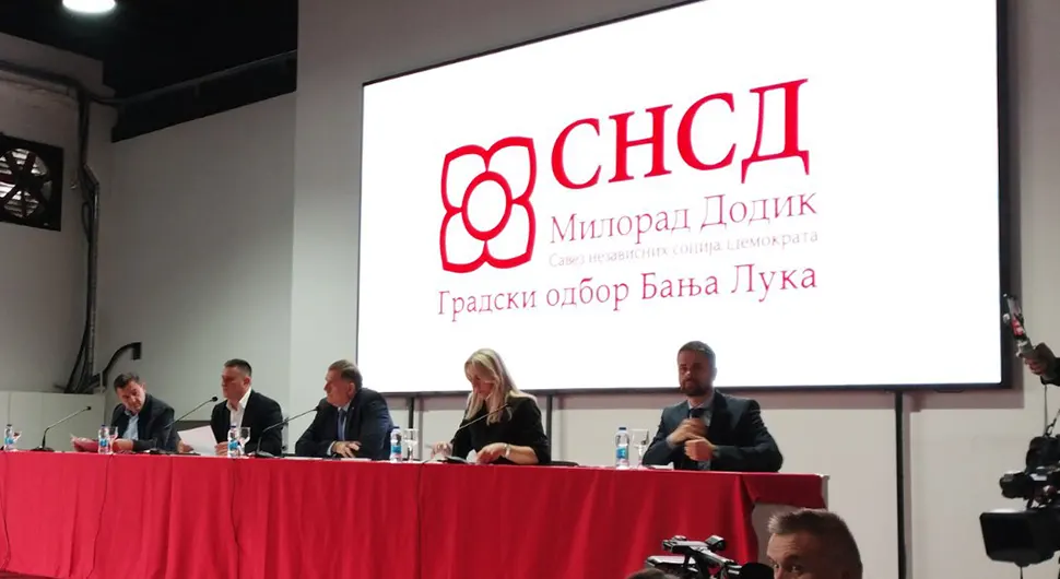 Састанак предсједника Додика са руководством бањалучког Градског одбора странке