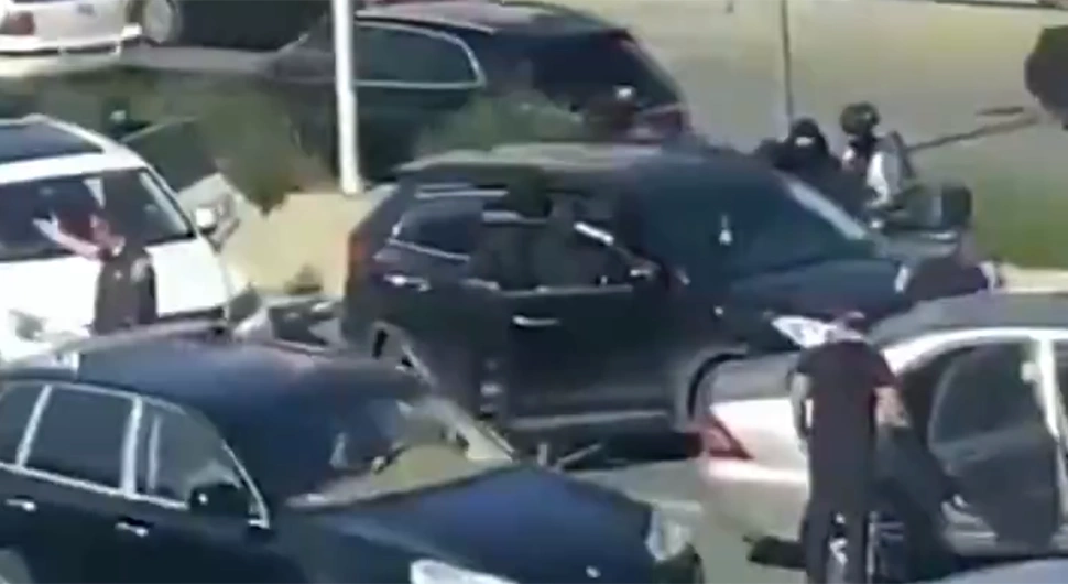 Бившег предсједника Албаније специјалци пресрели у ауту, објављен снимак хапшења