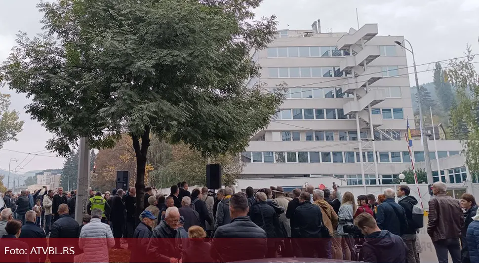 Сарајево: Затражен одлазак Кристијана Шмита