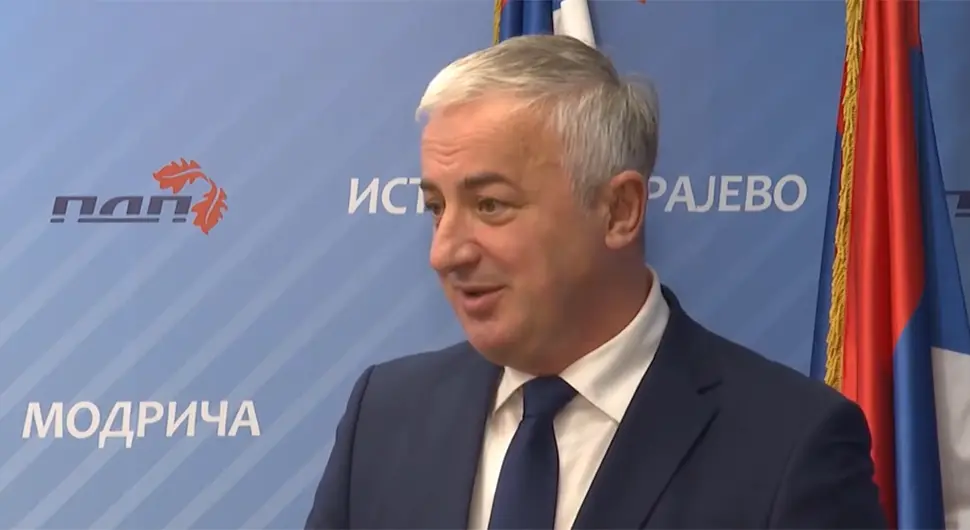 СНСД: Бореновић ће увијек остати што је био - политички статиста који је изгубио свој народ