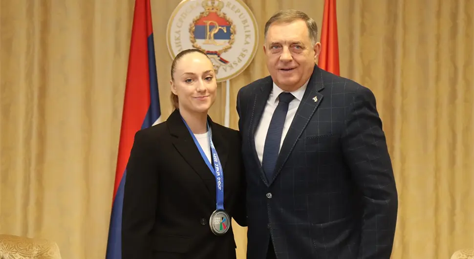 Предсједник Додик примио Куртешеву: Поносни на њен резултат и успјехе