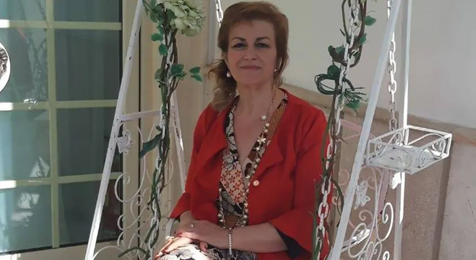 Марију муж затворио у ауто и запалио