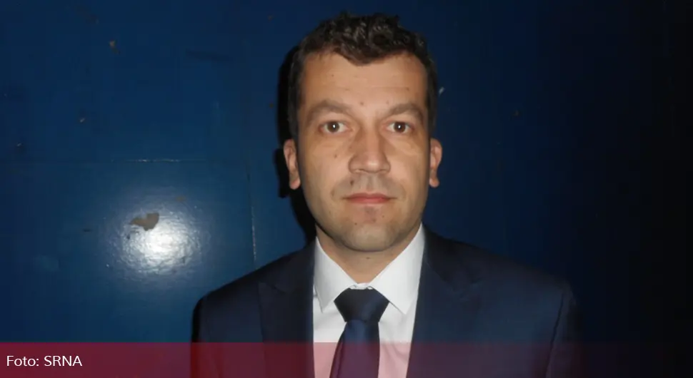 Јединствена српска подршка Милошу Вучићу