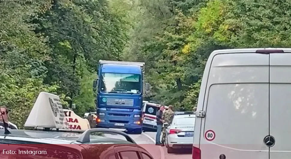 Санитет Војске Србије учествовао у незгоди: Још нема информација о повријеђенима