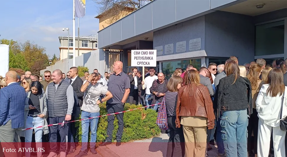 Цвијановић: Масовна подршка предсједнику Српске у апсурдном процесу