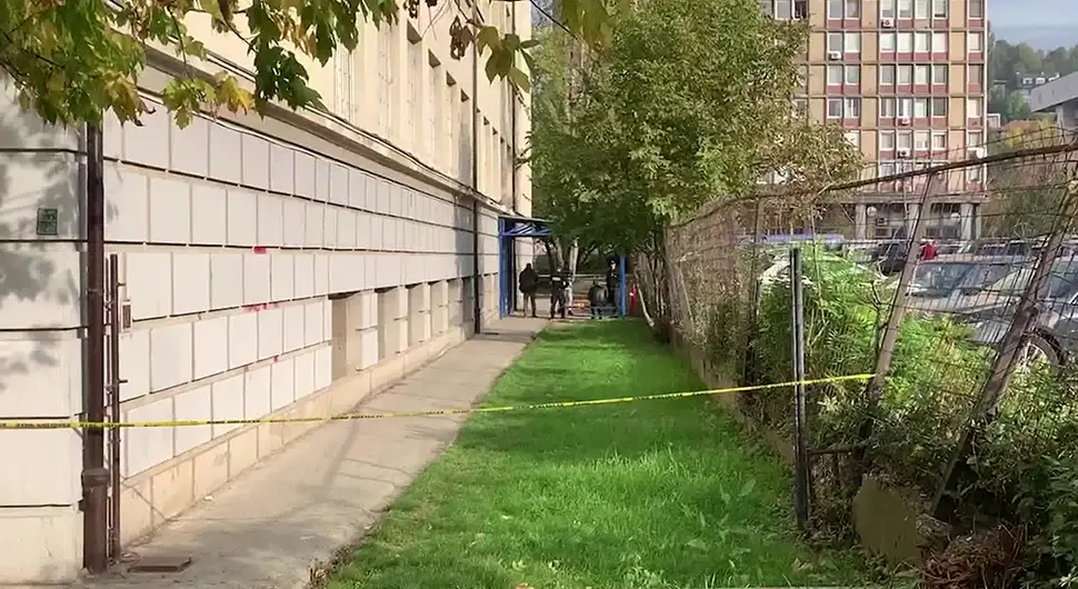 Ученик првог разреда упуцао ученика трећег разреда