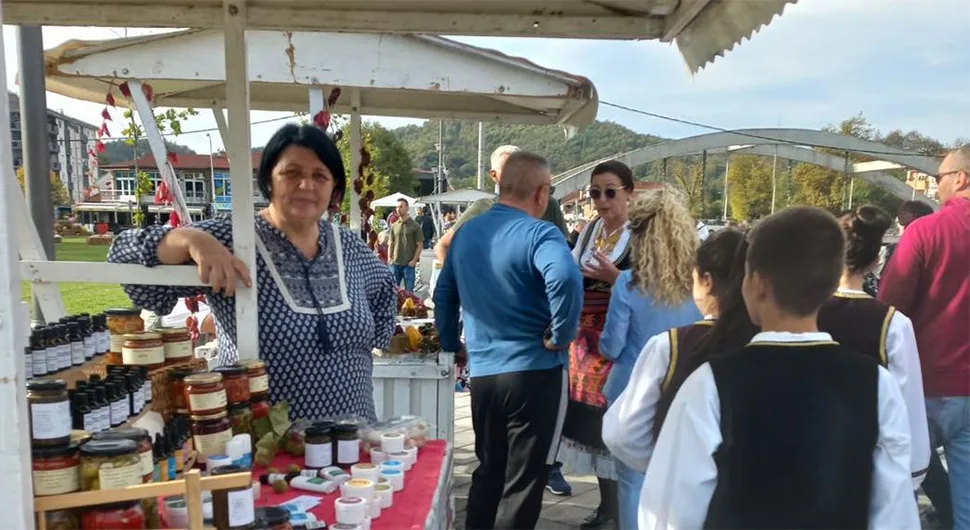 Шпајз фест одржан у Челинцу: 17 излагача представило своје производе
