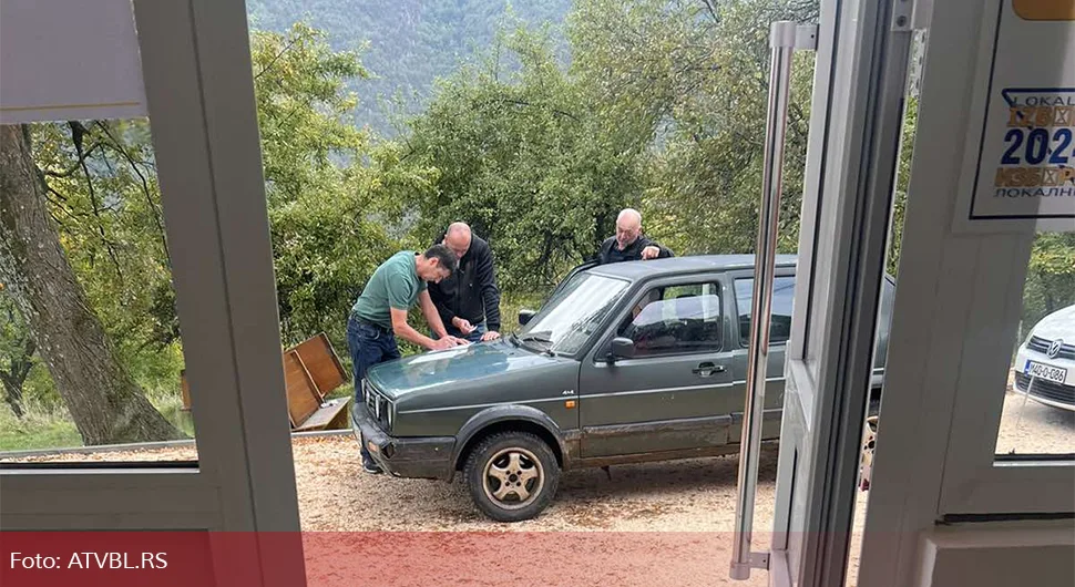Бројне неправилности у Источном Старом Граду: Гласа се на аутомобилима, пријетње члану бирачког одбора
