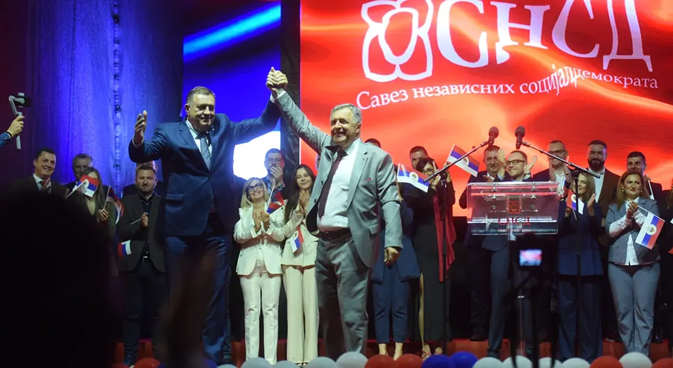 Додик: Глас Лазићу је и глас којим се одбијају сви насртаји на Српску