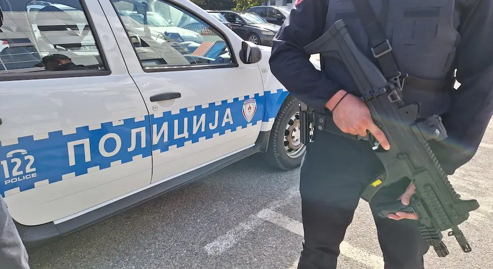 Акција ”Парадокс”: Ухапшени Приједорчани, откривено 200 грама кокаина