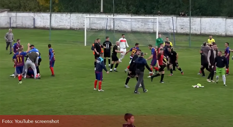 Хаос на терену: Масовна туча фудбалера каква се не памти - судија дао 10 црвених картона