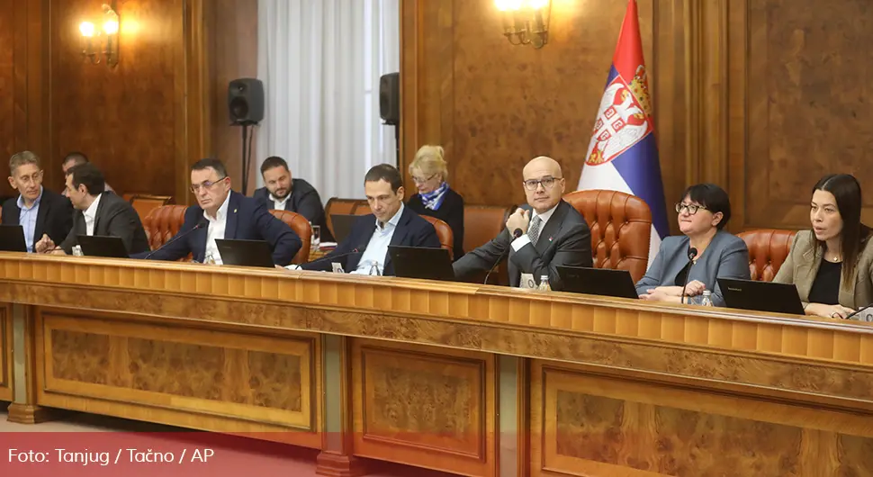 Цијела Влада Србије у техничком мандату