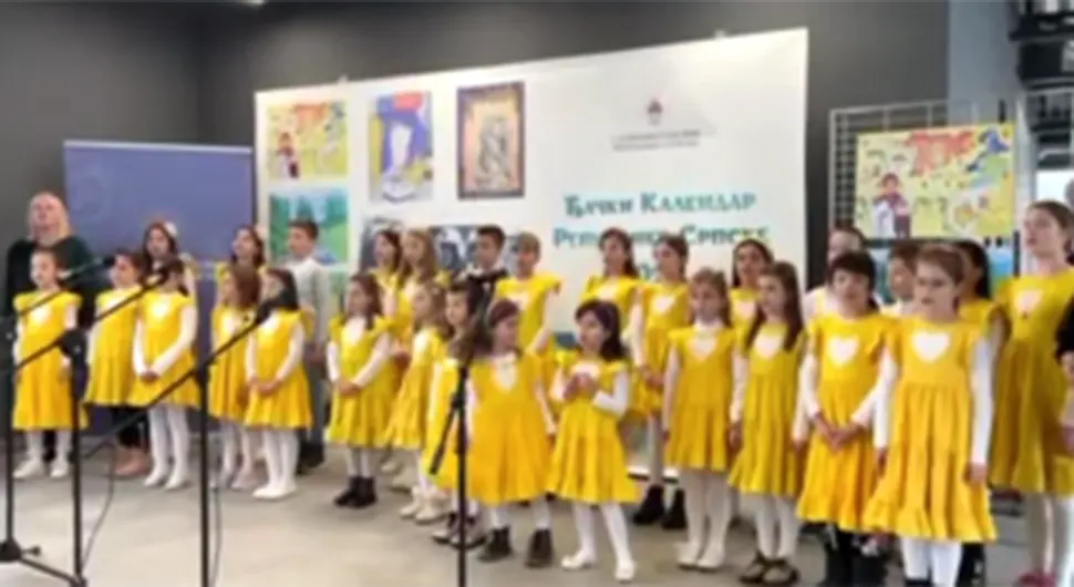 Врапчићи одушевили све извођењем химне Српске
