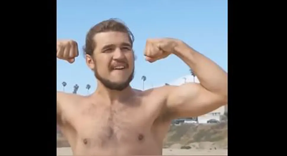 Био је чудо природе са осам година, имао је плочице и звали су га Мали Херкул: Сада има 32 и више не личи на себе