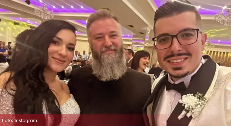 Отац Предраг Поповић одржао говор на свадби, послије којег су сви остали без ријечи