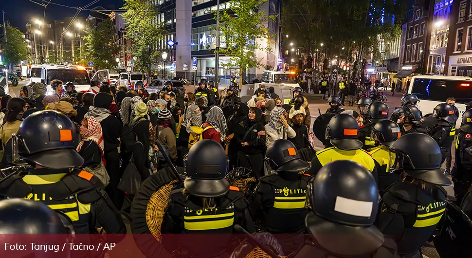 У нападу у Амстердаму повријеђено 10 израелских навијача, послати спасилачки авиони