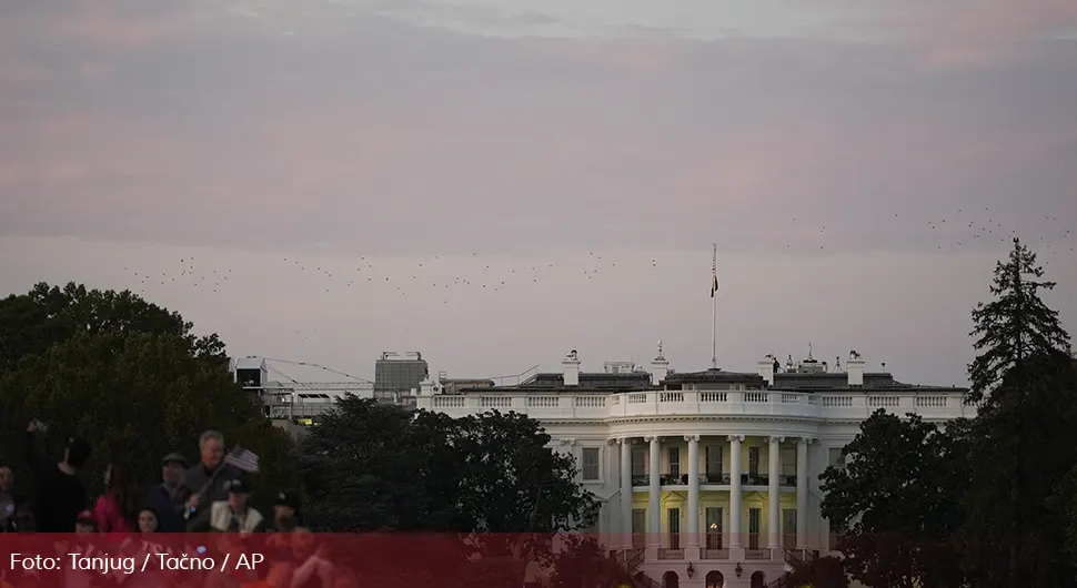 Какав преокрет – Огласила се Бијела кућа, Трамп не укида царине: Ко је пустио вијест?