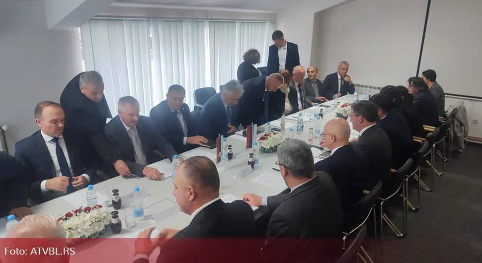 Почео састанак Додика и Вучевића у Невесињу: У фокусу нови пројекти