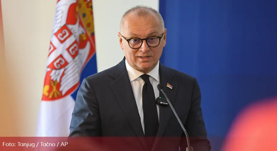 Медији: Познато ко преузима министарства која су водили Весић и Момировић