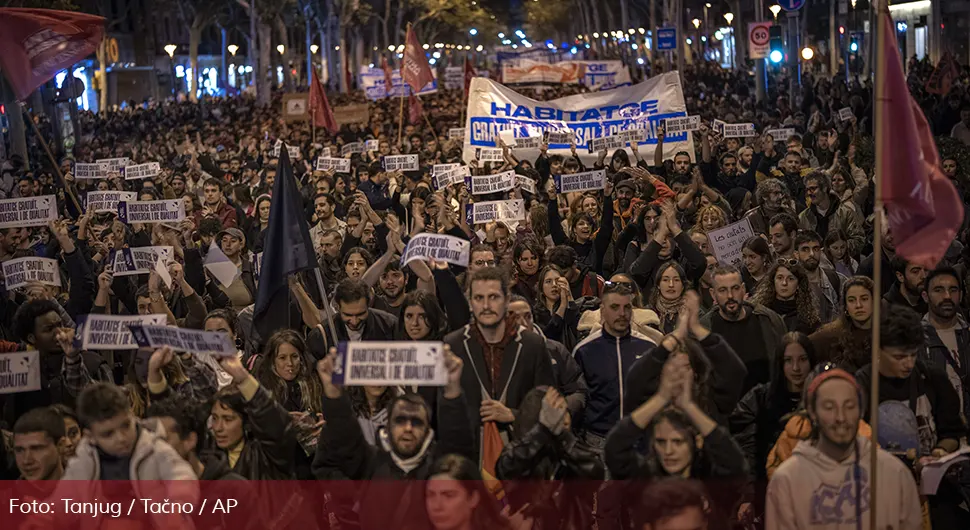 Валенсија кључа од бијеса: Масовне демонстрације, траже се оставке