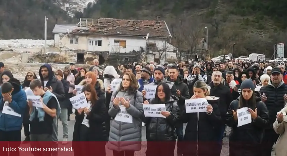 Протест у Доњој Јабланици: ''19 минута за 19 жртава несреће''