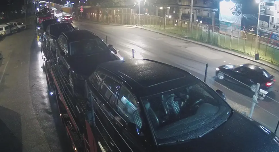 Гужве на више граничних прелаза