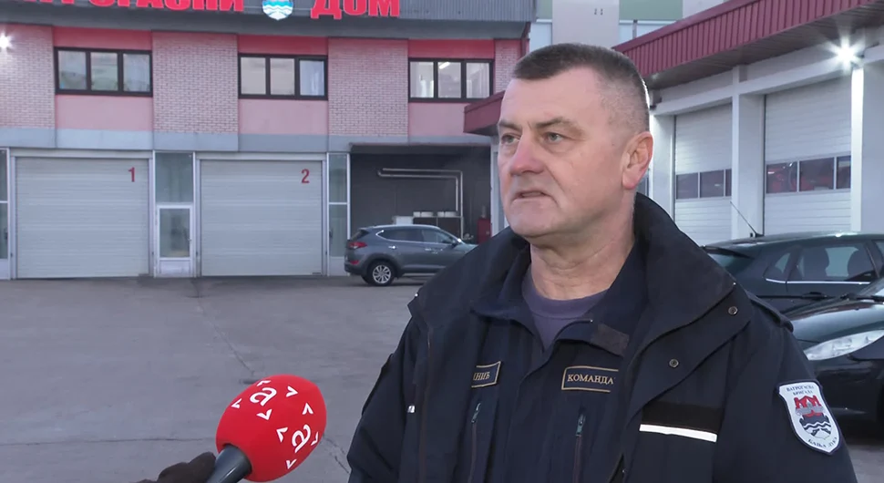 Грађани ватрогасце зову за све и свашта, сломљено дрво у дворишту није приоритет