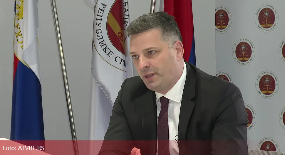 Агенција за банкарство реаговала након затварања рачуна фирмама: Кажњене двије банке