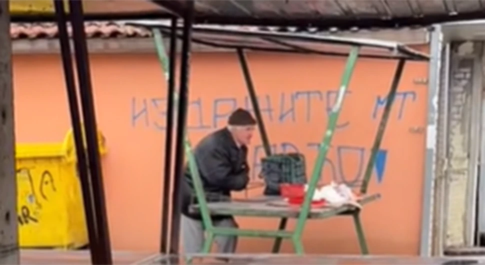 Деда се смрзавао продајући сир, а онда је наишао Лука